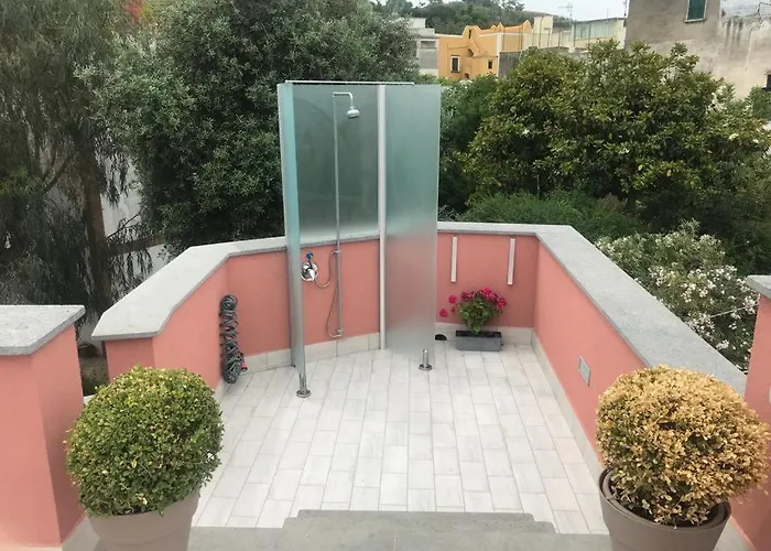 La Lingua ベッド・アンド・ブレックファスト プロチーダ